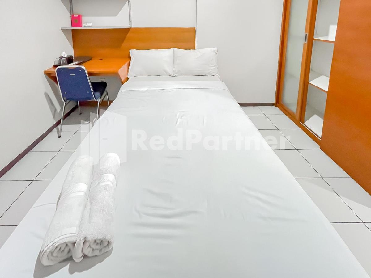 Sang Surya Guesthouse Syariah Near Rs Hasan Sadikin Mitra Reddoorz باندونج المظهر الخارجي الصورة